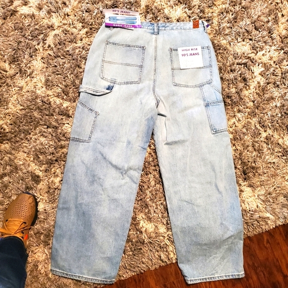90's Jeans - Picture 2 of 3